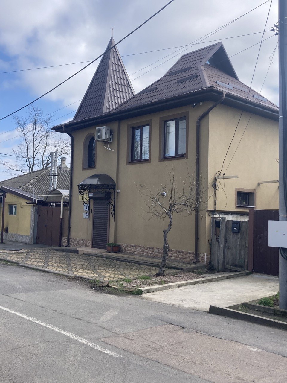 Лікар-гінеколог Серпенінова 