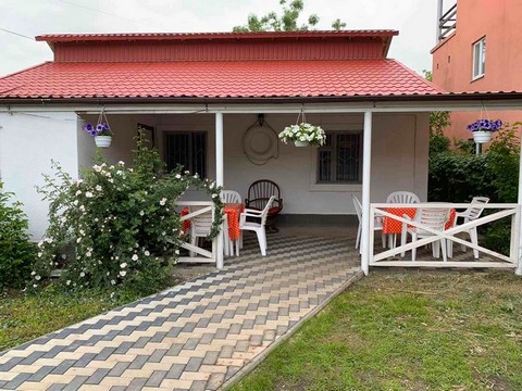 Лебедівка, Villa Veranda